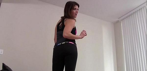  My yoga pants made you hard so let me help you cum JOI